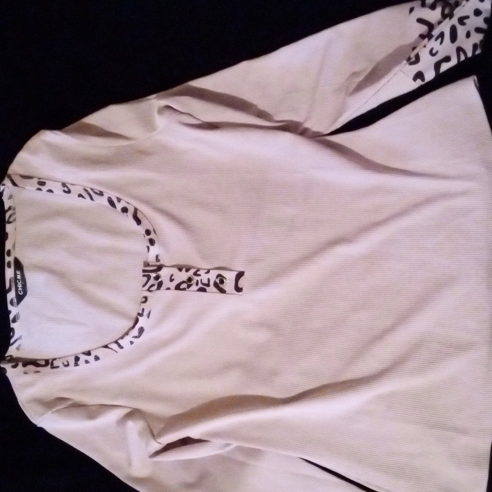 Womens shirt cheetah lining
